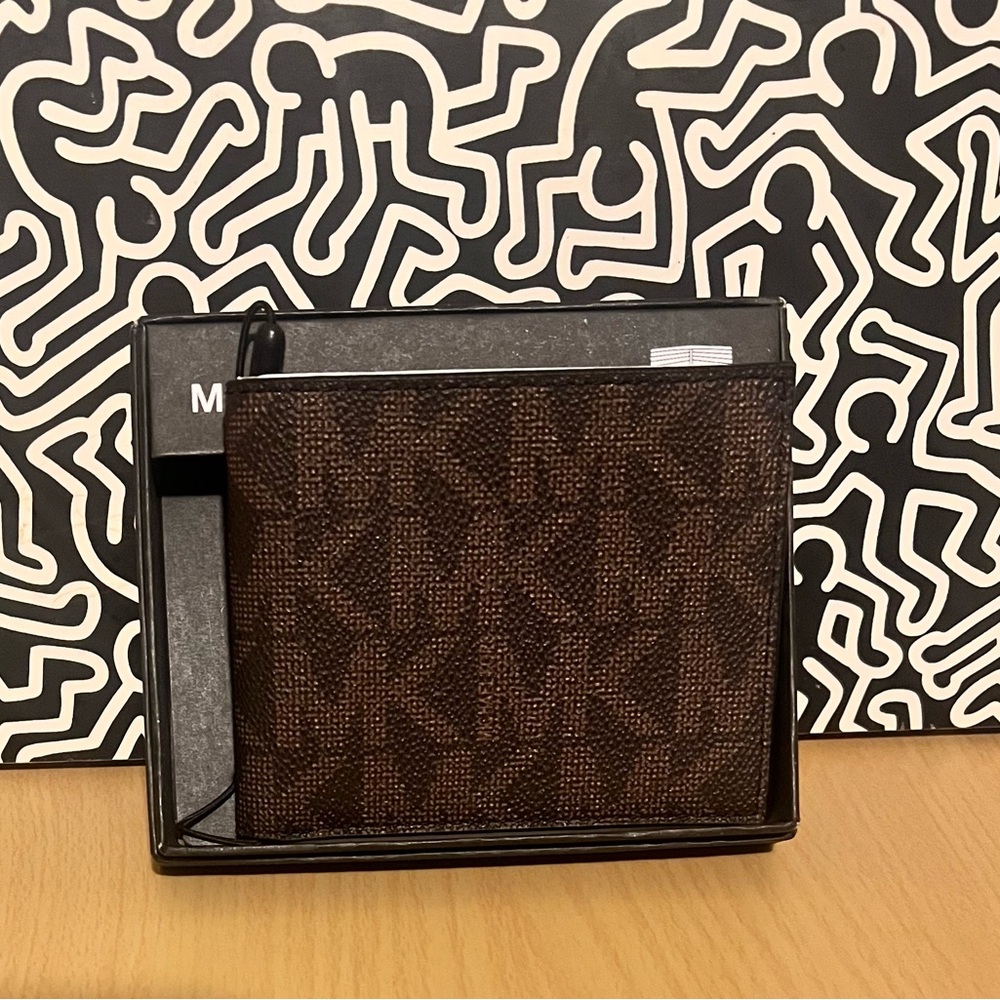 Micheal Kors Signature Men Slim Billfold Wallet